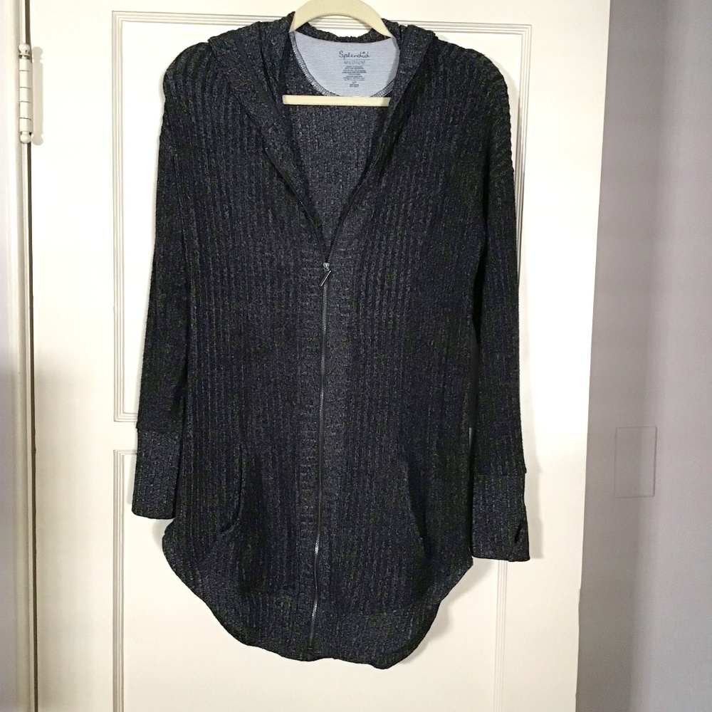 Splendid long zipped hooded cardigan with pockets